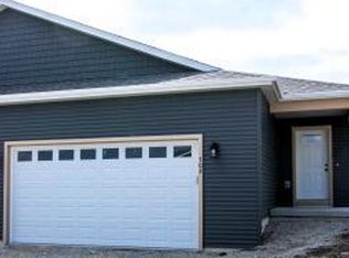 702 Laurie Ann Cir, Watertown, WI 53098