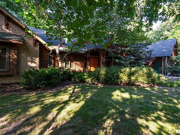 4th image of 7 Autumn Creek Dr