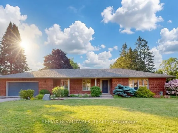 3 Willow Dr, Augusta, ON K0E 1T0
