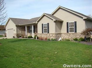 211 Conrad St, Henry, IL 61537