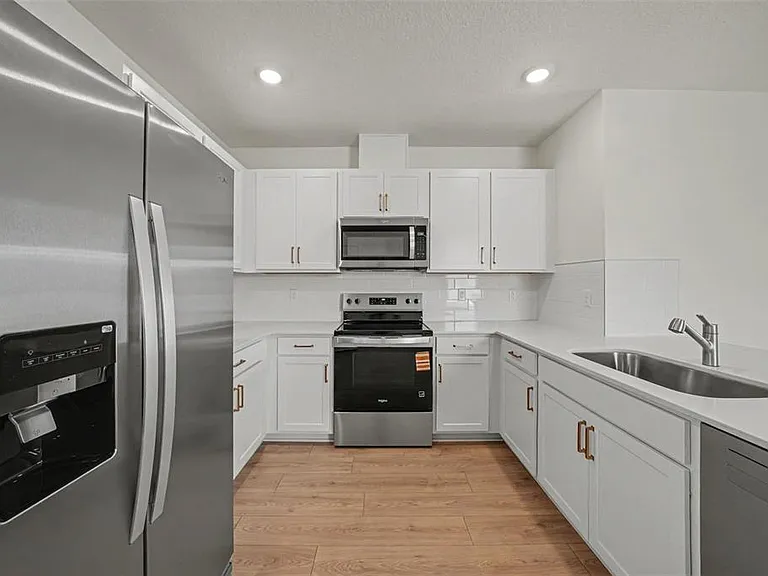 3408 Spineywood Dr — Photo 5