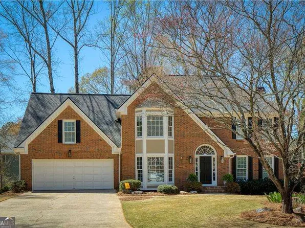 210 Chiswick Close, Johns Creek, GA 30022