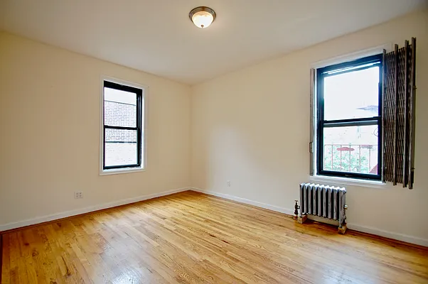 Rented by Compass | media 7