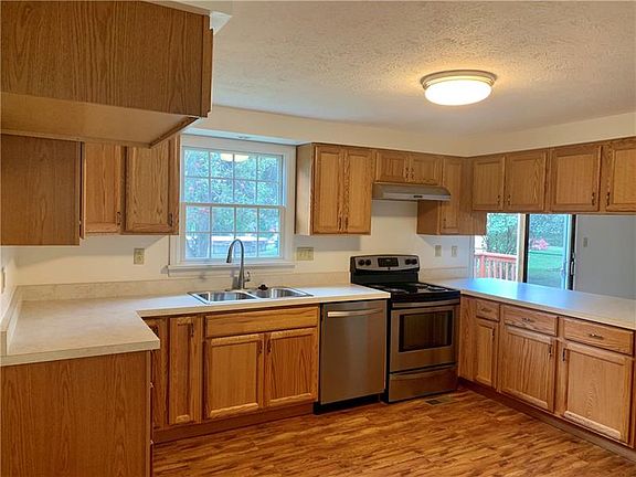 5th image of 3114 Piney Bluff Dr