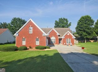 1256 Oakmont Ridge Dr, Lawrenceville, GA 30043