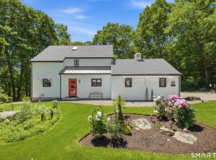 2 Cinnamon Way, Old Saybrook, CT 06475