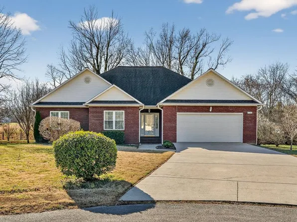 5568 Willow Oak Dr, Baxter, TN 38544