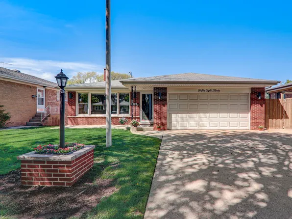 5830 Keeney St, Morton Grove, IL 60053