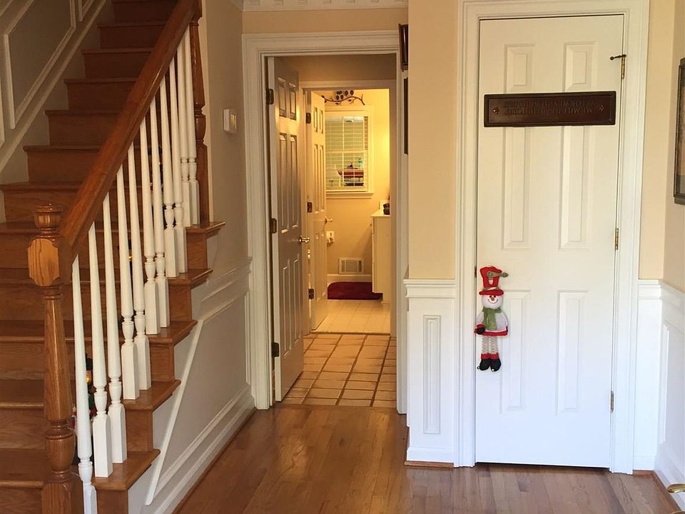 2nd image of 4571 Montauk Rd SW #19