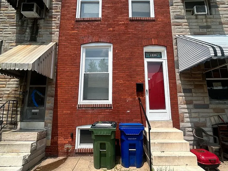 1826 Ramsay St — Photo 1