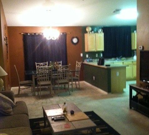 3rd image of 42802 W Estrada St