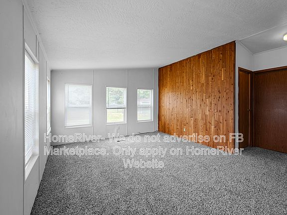 5th image of 2920 S Windsor Rd