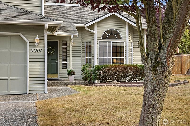 2nd image of 5201 107th Street SW