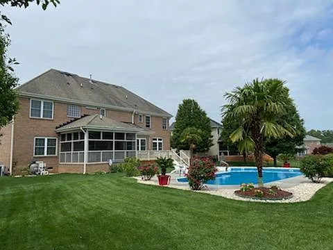 521 Vespasian Cir — Photo 2