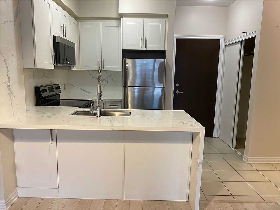 1st image of 216 Oak Park Blvd #205