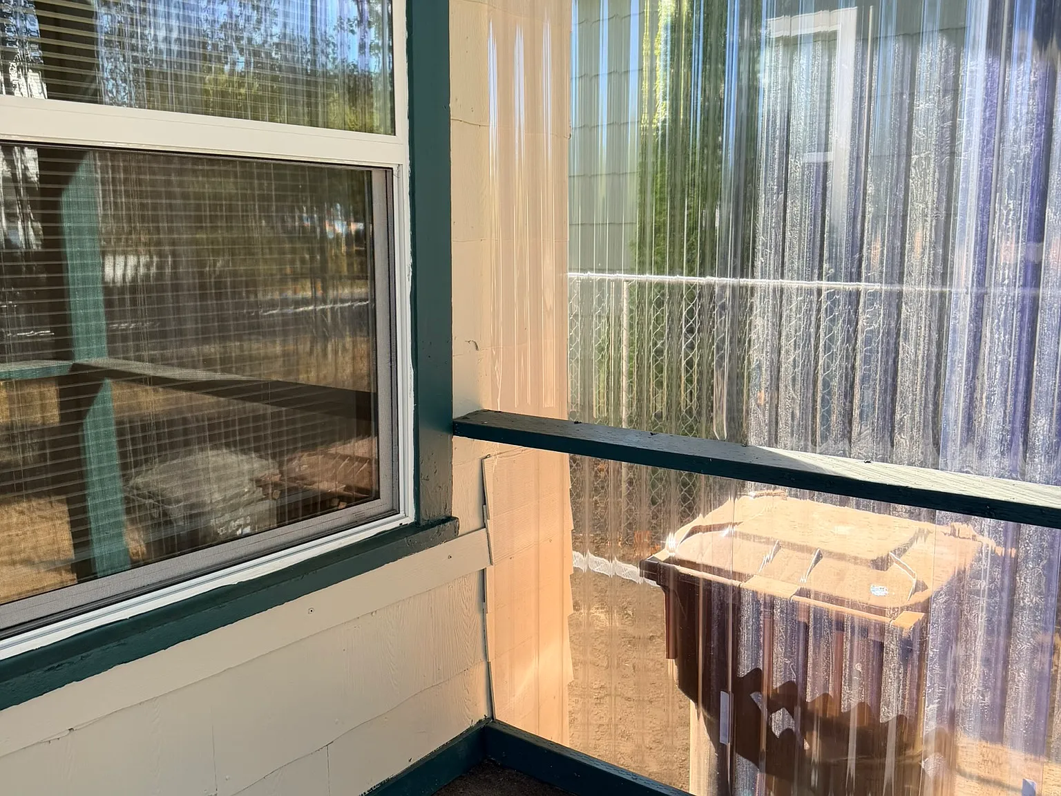 3 bed, 750 sqft, $1,995 — Photo 2