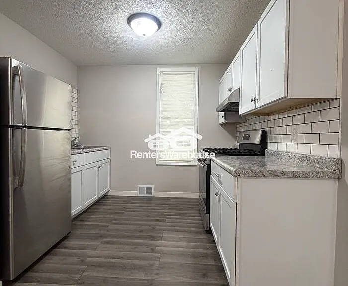 792 Edmund Ave W #1 — Photo 3