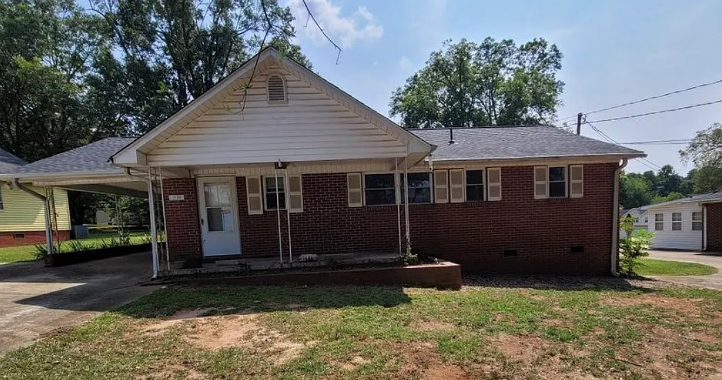 2 bed, 1.5 bath, 1080 sqft, $1,500 — Photo 2