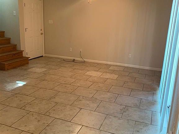 3rd image of 1810 Potomac Pl APT A