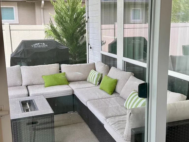833 E Pascua Dr — Photo 5