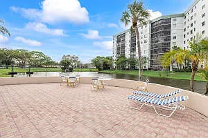 2236 N Cypress Bend Dr #311 — Photo 4