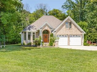 36165 Euclid Chardon Rd, Willoughby Hills, OH 44094