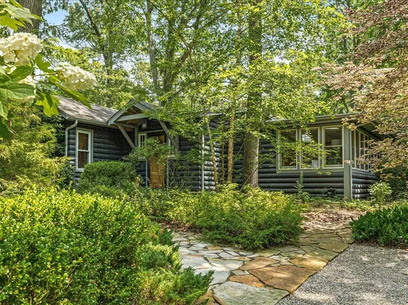 405 Groveland Dr, Michigan City, IN 46360