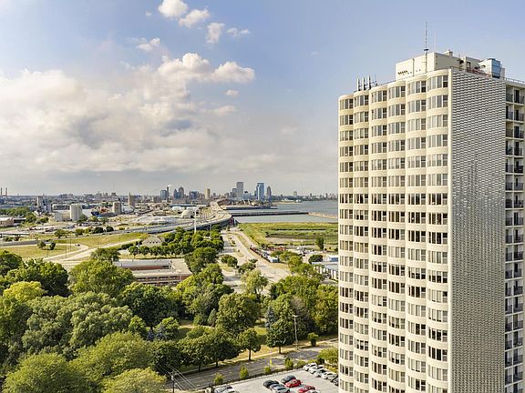 5th image of 2525 S Shore DRIVE #16D