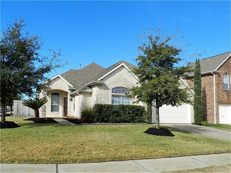 1st image of 10335 Mossy Brook Ln