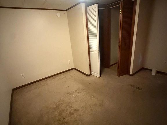 5th image of 1704 Spring Garden Rd