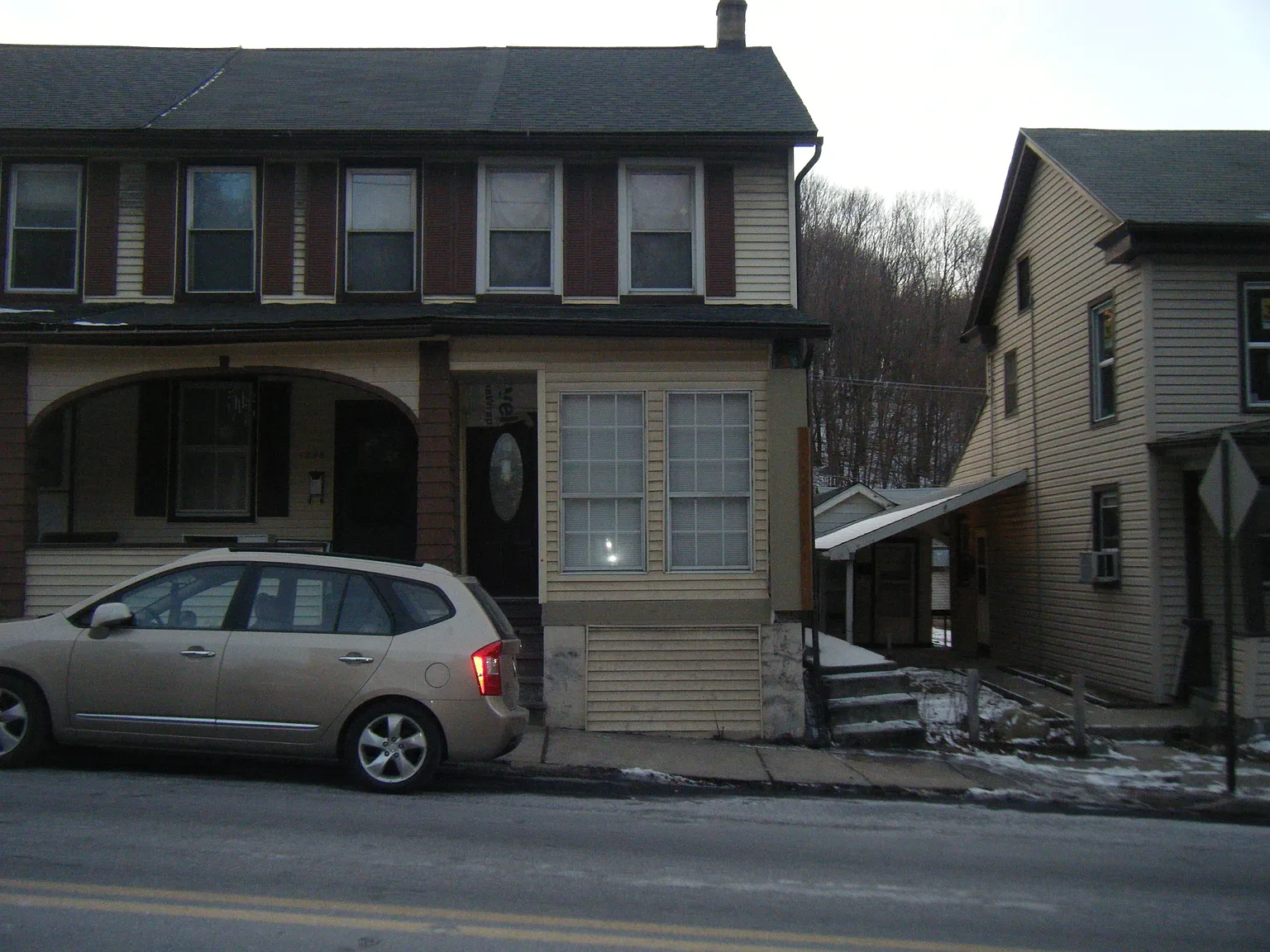 1254 Main St photo 1