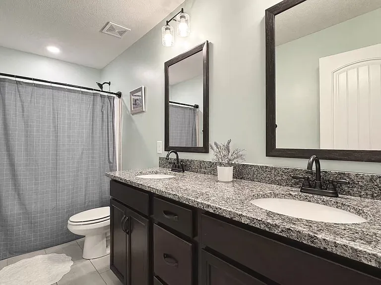 1057 Brightwood Ct — Photo 34