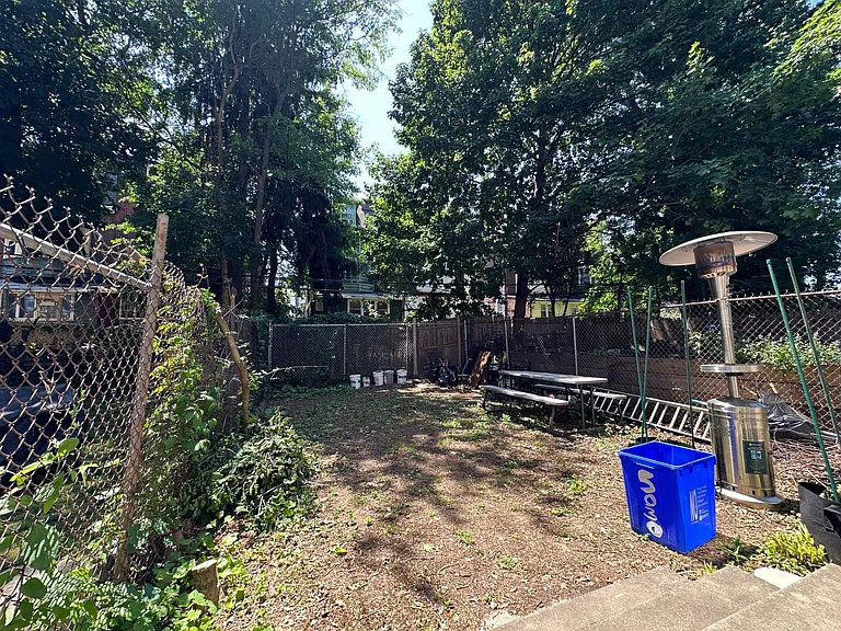 5030 Hazel Ave #2F — Photo 12
