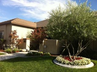 102 E Milgeo Ave, Ripon, CA 95366