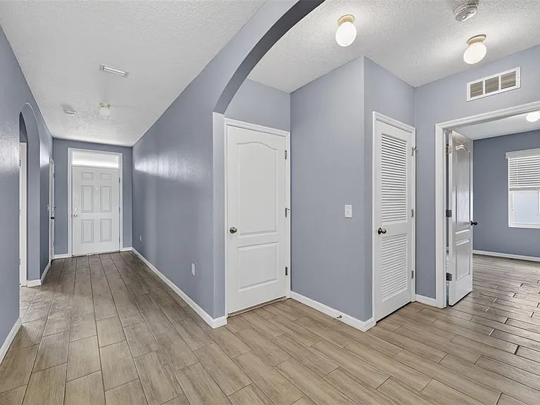 4042 Wayfarer Way — Photo 4