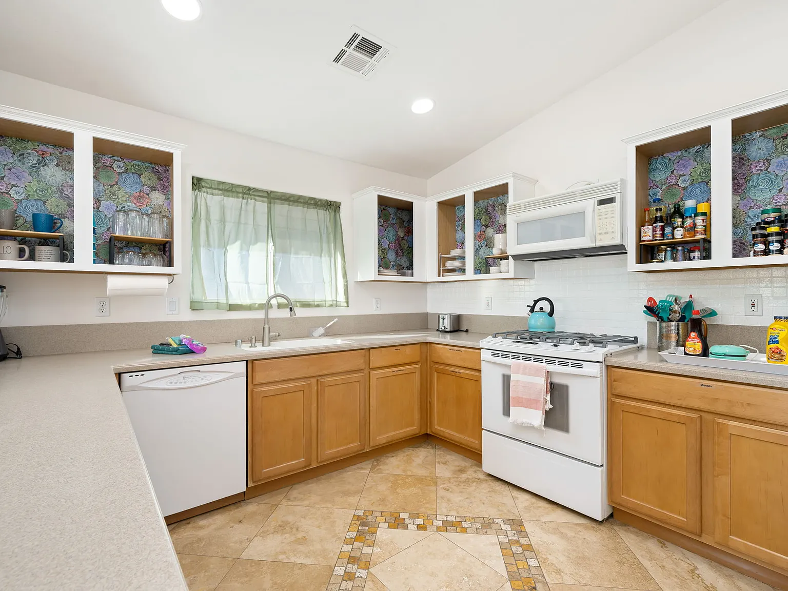 Bowden Dr, Indio — Photo 4