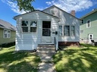 928 19th Ave SW, Cedar Rapids, IA 52404