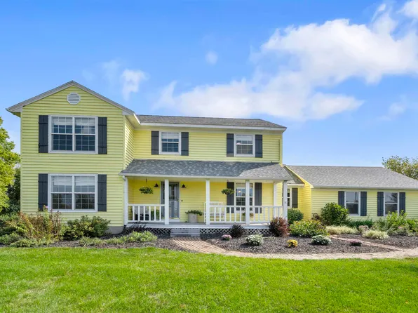 1724 150th Ave, Manchester, IA 52057