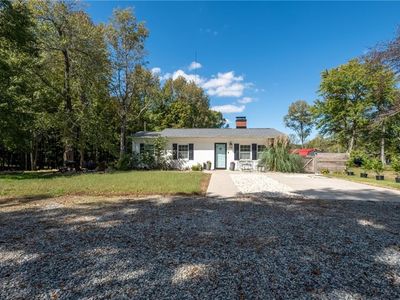 5770 Drake Rd, Greensboro, NC, 27406