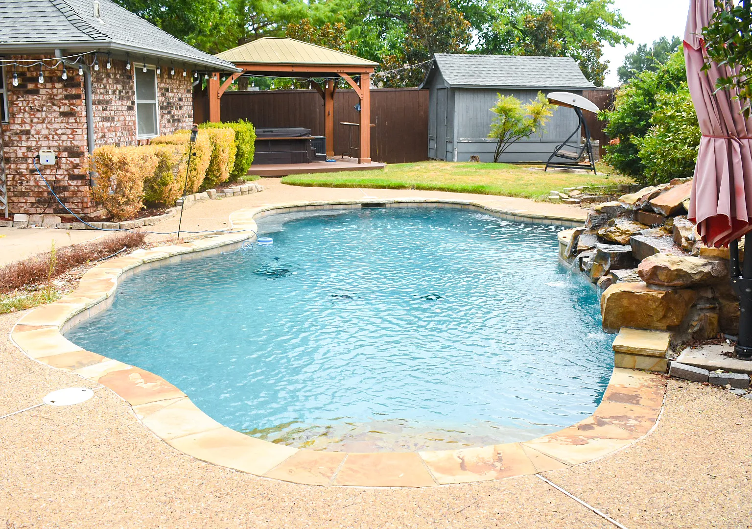 4 bed, 2386 sqft, $3,500 — Photo 3