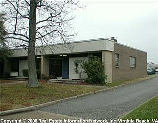 1st image of 966 Norfolk Sq