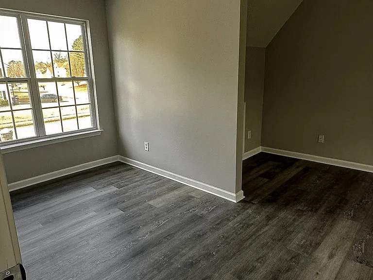 137 Edison Dr — Photo 20