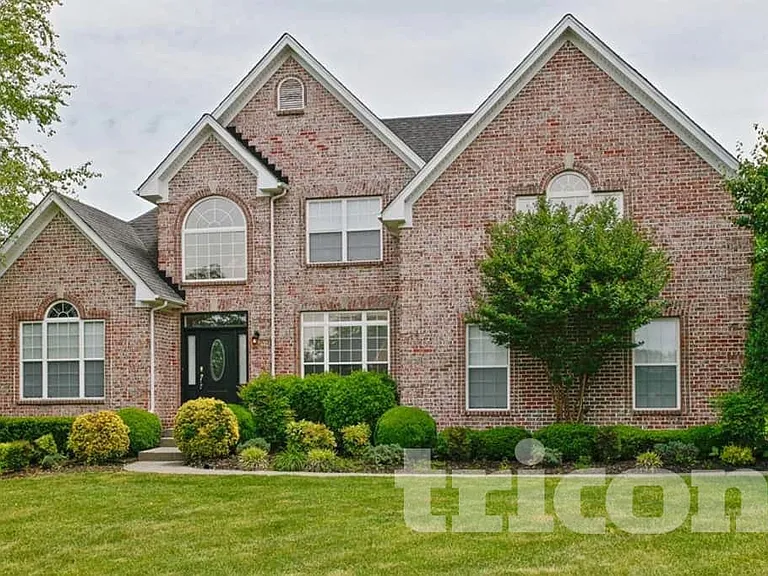 101 Crooked Creek Ct — Photo 1