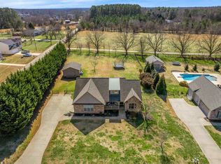 101 Suzanna Dr, Inman, SC 29349