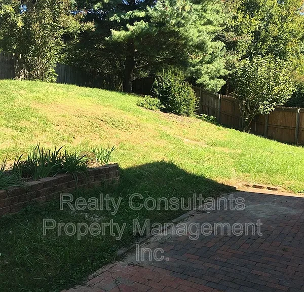 3310 Mill Spring Ct — Photo 24