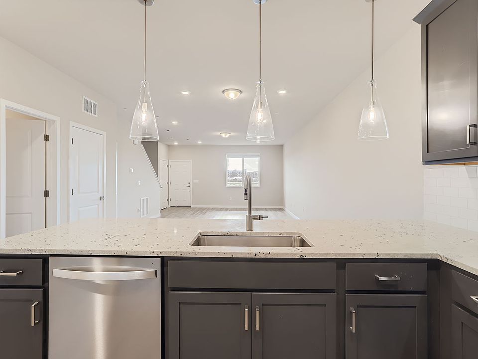 1st image of 2752 Bear Springs Cir