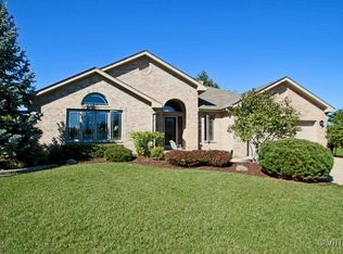 2130 Bening Dr, Woodridge, IL 60517