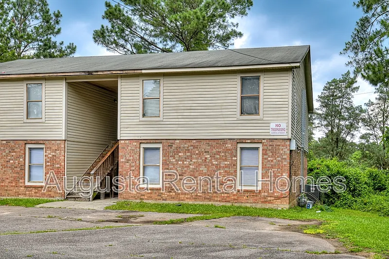 2 bed, 1.0 bath, 828 sqft, $975 — Photo 3
