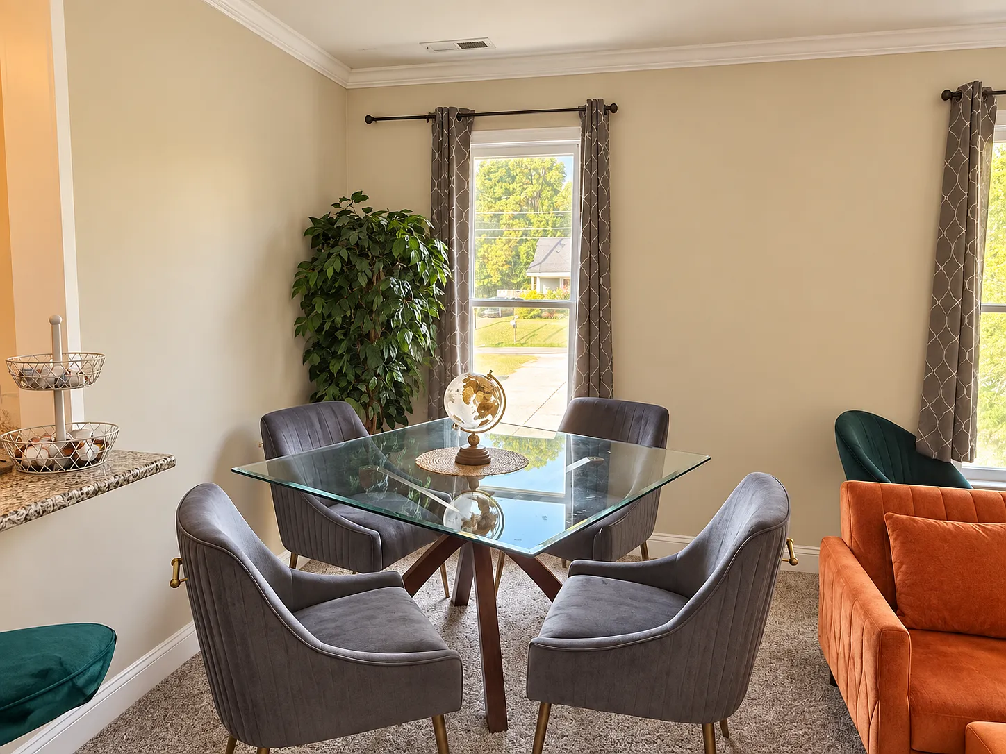2 bed, 700 sqft, $2,300 — Photo 4
