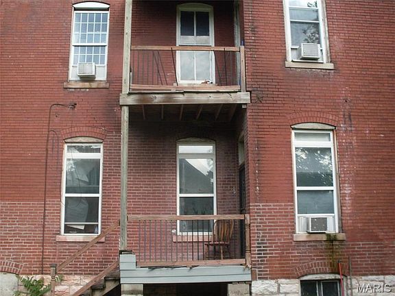 4th image of 3237 Barrett St